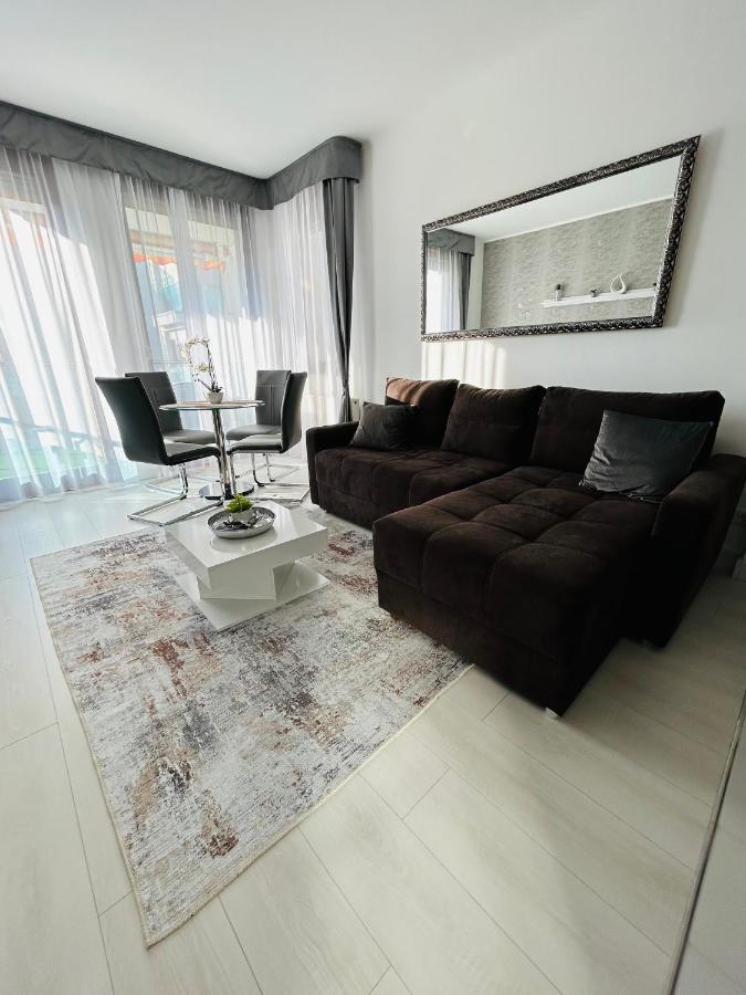 Marina Bay Apartman Budapest Exterior photo