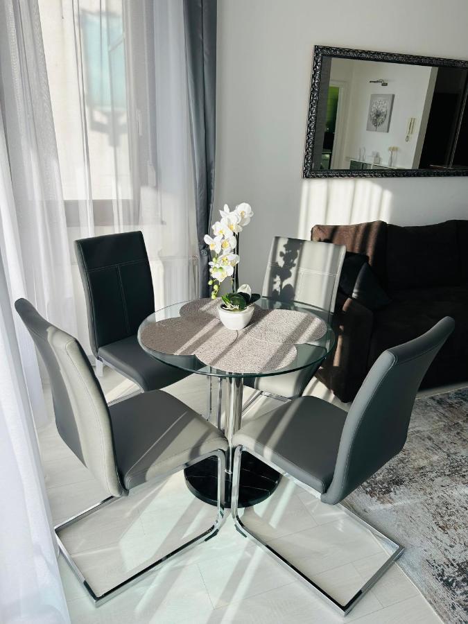 Marina Bay Apartman Budapest Exterior photo